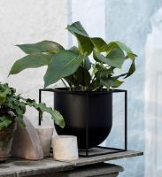Billede af Audo Copenhagen Kubus Flowerpot 23 23x23 cm - Sort 