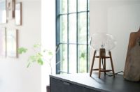 Billede af FDB Møbler U4 Hiti Bordlampe m. Sort Ledning H: 22,8 cm - Lakeret Valnød/Klar Glas