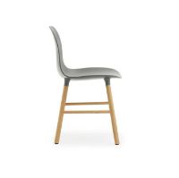 Billede af Normann Copenhagen Form Stol SH: 44cm - Grå/Eg