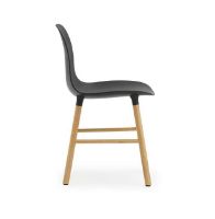 Billede af Normann Copenhagen Form Stol SH: 44cm - Sort/Eg