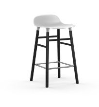 Billede af Normann Copenhagen Form Barstol SH: 65cm - Hvid/Sort Eg