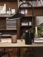 Billede af Ferm Living Arum Bordlampe H: 50 cm - Sort