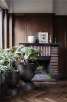 Billede af Ferm Living Hourglass Pot Large Ø: 50 cm - Black