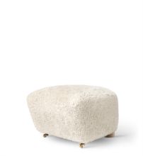 Billede af Audo Copenhagen Den Trætte Mand Fodskammel H: 36 cm - Lammeskind Moonlight/Smoked Oak