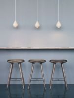 Billede af Mater High Stool H: 74 cm - Grålakeret Eg