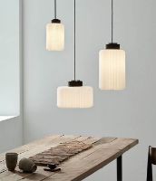 Billede af Le Klint 182 Cylinder Pendel Medium Ø: 20 cm - Sortbejdset Eg  UDSTILLINGSMODEL