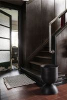 Billede af Ferm Living Hourglass Pot Medium Ø: 40 cm - Black 