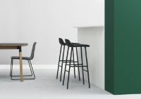 Billede af Normann Copenhagen Form Barstol SH: 65cm - Grå/Stål 