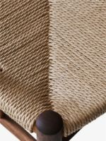 Billede af &Tradition HM4 Drawn Chair w. armrest SH: 46cm - Natural Paper Cord/Oiled Walnut
