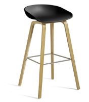 Billede af HAY AAS32 ECO Barstol Low SH: 64 cm - Water Based Lacquered Oak Veneer / ECO Black / Footrest Stainless Steel 