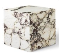 Billede af Audo Copenhagen Plinth Cubic H: 40 cm - Calacatta Viola Marble