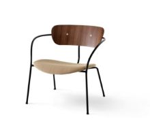 Billede af &Tradition Pavilion Lounge Chair AV6 - Lacquered Walnut/Vidar 333 w. Brass Fittings