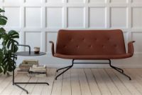 Billede af Bent Hansen Primum 2 pers. sofa m. Armlæn L: 140 cm - Davos Brown Læder/Sort Stel