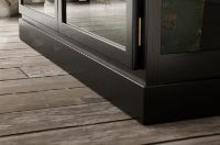 Billede af Lindebjerg Design Dark Oak N2 Vitrineskab 145x210 cm - Sortbejdset Eg