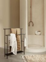 Billede af Ferm Living Dora Towel Stand 88,3x72,5 cm - Black 