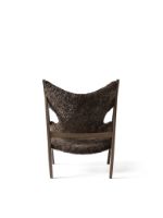 Billede af Audo Copenhagen Knitting Lounge Chair Sheepskin curly SH: 30 cm - Dark Stained Oak/ Drake 20