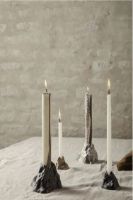Billede af Ferm Living Stone Candle Holder Large H: 6,8 cm - Black Aluminium
 OUTLET