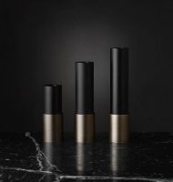 Billede af GUBI Space Candlestick Lysestage H: 20 cm - Antik Brass