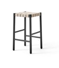 Billede af &Tradition TK7 Betty Chair Barstol H: 66 cm - Black w. Natural Linen 