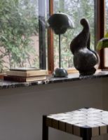 Billede af &Tradition TK7 Betty Chair Barstol H: 66 cm - Black w. Natural Linen 