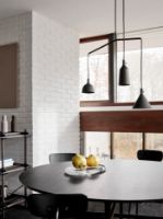 Billede af Audo Copenhagen Snaregade Dining Table Round Ø: 138 cm - Black Steel / Black Oak