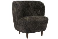 Billede af GUBI Stay Lounge Chair Fully Upholstered SH: 40 cm - Espresso/American Walnut 