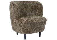 Billede af GUBI Stay Lounge Chair Fully Upholstered SH: 40 cm - Sahara/Black Stained Oak