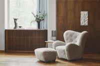 Billede af Audo Copenhagen Den Trætte Mand Lænestol SH: 38 cm - Lammeskind Moonlight/Smoked Oak