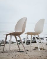 Billede af GUBI Beetle Outdoor Dining Chair SH: 45 cm - Alabaster White