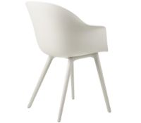 Billede af GUBI Bat Outdoor Dining Chair SH: 45 cm - Alabaster White