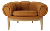 Billede af GUBI Croissant Lounge Chair SH: 46 cm - Oak / Chamois Cuoio