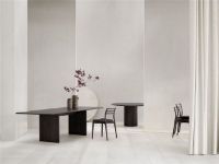 Billede af Vipp 481 Cabin Chair SH: 45,5 cm - Dark Oak w/ Black Leather