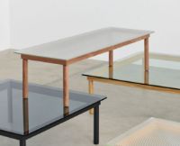 Billede af HAY Kofi Table 140x50 cm - Solid Walnut / Clear Glass