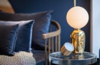 Billede af Parachilna Aballs M GR Bordlampe Ø: 24 cm - Golden