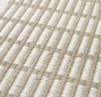 Billede af Woodnotes New York Carpet Sewn Edges 170x240 cm - Stone/White