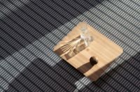 Billede af Woodnotes New York Carpet Sewn Edges 170x240 cm - Graphite/Stone