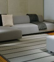 Billede af Woodnotes Cut Stripe Carpet Sewn Edges 170x240 cm - Graphite/Stone