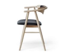 Billede af Findahl by Hammel TRADITION Spisebordsstol M. Rygpolstring SH: 47 cm - Sæbebehandlet Eg/Sort Sydney Læder