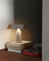 Billede af &Tradition Caret MF1 Portable Lamp H: 22 cm - Silk Grey