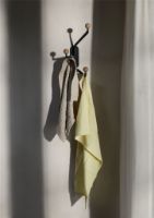 Billede af &Tradition Capture SC74 3-Aarmed Hook H: 26 cm - Graphite/Oak