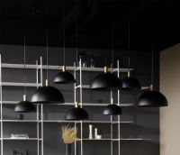 Billede af HANDVÄRK FURNITURE Studio Pendant Ø: 25 cm - Sort/Messing