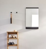 Billede af Form & Refine Angle Hook Large Ø: 3 cm - Sort
