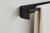 Billede af Form & Refine Arc Towel Bar Single L: 62 cm - Black Steel OUTLET