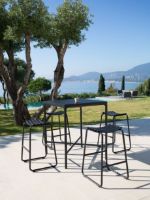 Billede af HOUE Four Bar Table 90x90 cm - Aluminium Lamellas / Black 