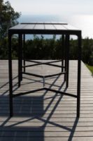 Billede af HOUE Four Bar Table 90x90 cm - Aluminium Lamellas / Black 