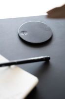 Billede af Bent Hansen Hemingway Skrivebord m. Opladerstation & Skuffe L: 120 cm - Sortlakeret Bøg/Smokey Blue Linoleum