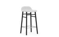 Billede af Normann Copenhagen Form Barstol SH: 65cm - Partner Grey/Sort Eg