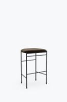 Billede af New Works Covent Bar Stool H: 65 cm - Sørensen Leather Royal Nubuck Havanna 