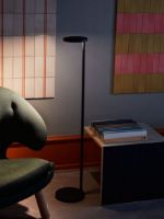 Billede af FLOS Oblique Gulvlampe USB-C H: 107,4 cm - Matte Anthracite