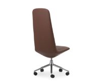 Billede af Normann Copenhagen Off Chair Høj m. Hjul H: 124,8 cm - Aluminium/Ultra Leather Cognac
